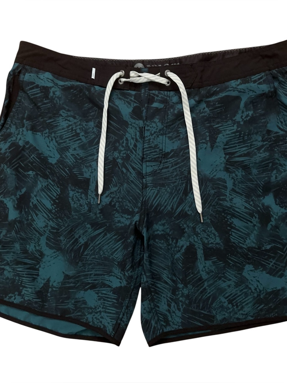 Vuori Cruise Board Shorts Mens Size 36 7" Inseam Drawcord Mesh Pocket Green